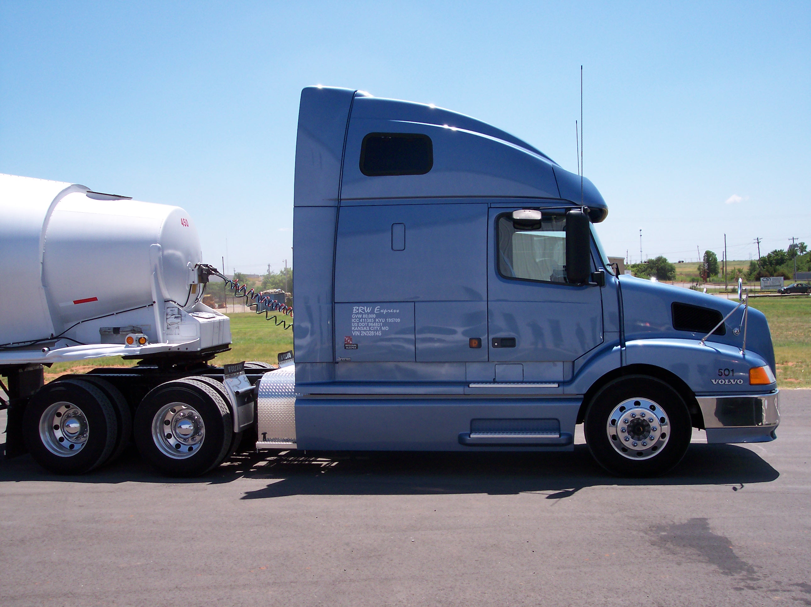 truckpics72905003.jpg