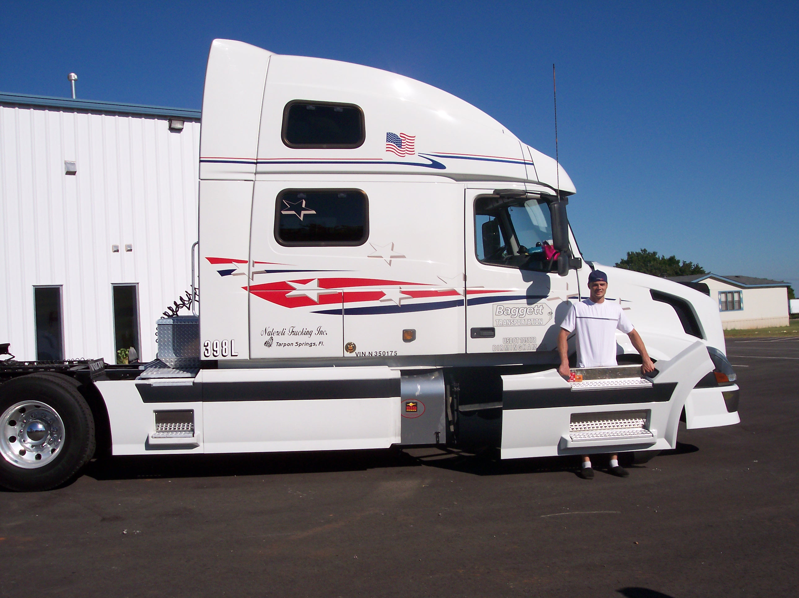 truckpics72905025.jpg